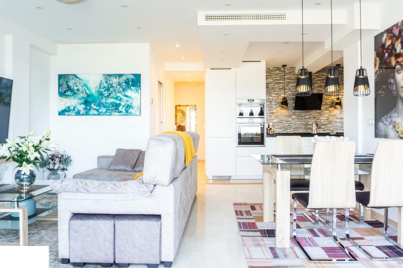 First line beach sea view Estepona Exterior foto